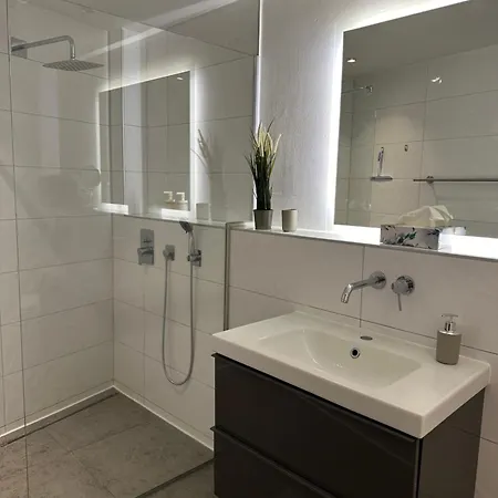 Stylische Maisonette Mit Dachterrasse Βρέμη